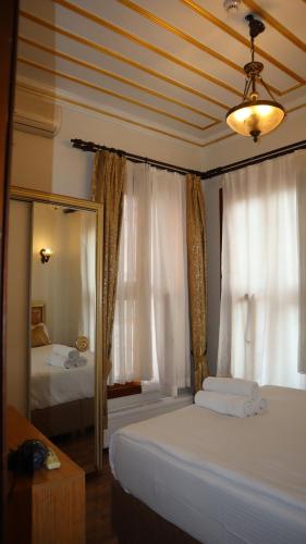 Blue Eye Suites - image 13