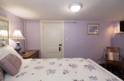 The Monadnock Inn in Jaffrey, USA