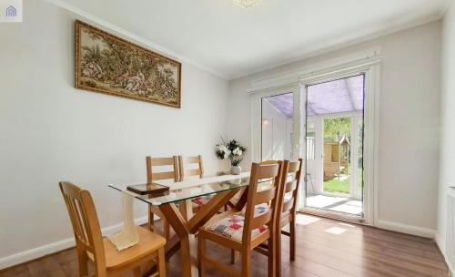 EEJs Grand 5 Bed Home- London, Greenwich, Londyn (zdjęcie 6)