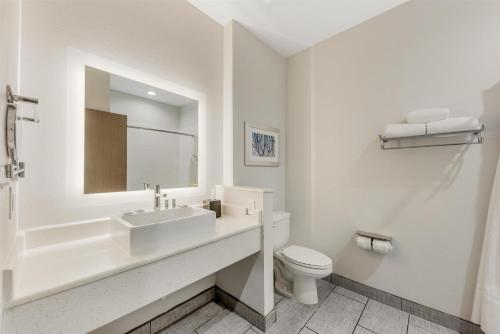 Best Western Green Oak Inn & Suites - 화장실