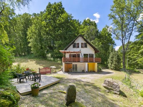 Secluded Chalet in Dabo near Forest