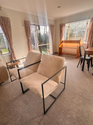 Walk to wineries - Modern retreat in กรีนเมดโดว์