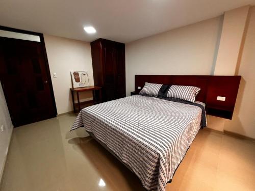 1 queen bed, 1 sofa bed