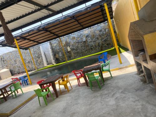Úszómedence, HOTEL ESTRELLA HUASTECA in Huichihuayán