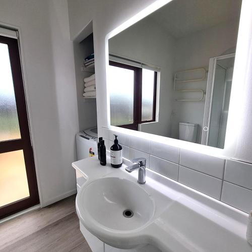 حمام, Margaret Home in شاطىء ويميري