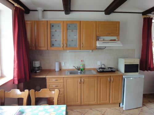 廚房, Holiday Home Rudnik near Ski Lift in 魯德尼克