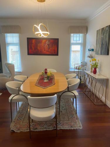 Westbay Villa near Granville Street Mall/Granville Street