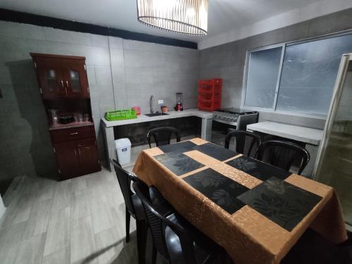 Alojamiento Familiar María Luisa (Alojamiento Familiar Maria Luisa) in บานอส เดอ อะกัว ซานตา