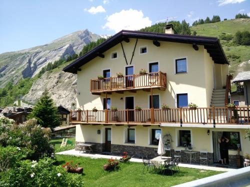 Casa Walter- VDA-LA THUILE- CIR 0024