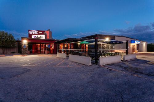 Entrance, Frantz Inn in Steinbach (MB)