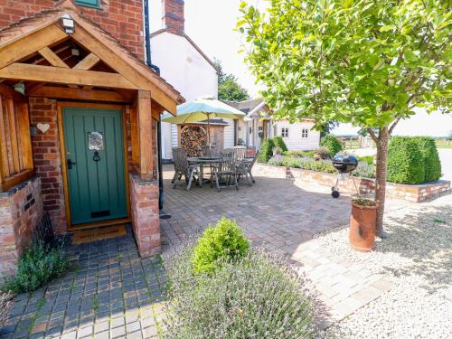 End Cottage - image 9