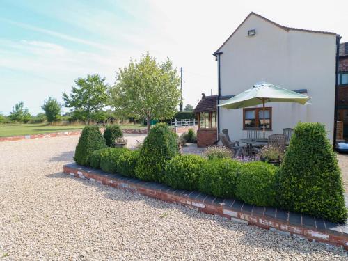 End Cottage - image 3