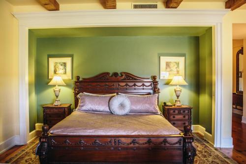 CaliPaso Winery & Villa