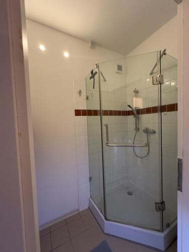Modern 50sqm Apartment Sleeps 4 Free Parking, Berlín (fotografie 11)