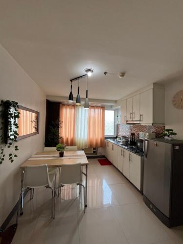 Sea Residences Spacious Unit by Ellenn, Manila