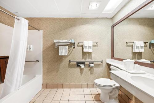 Quality Inn & Suites - main image