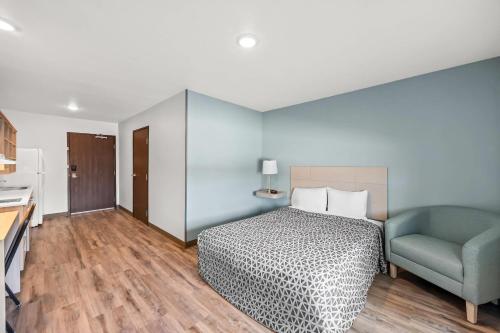 WoodSpring Suites Jackson Hub City - image 3