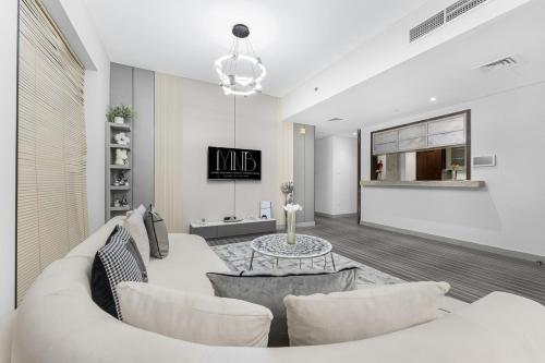 MNB LIVIN Silver Aviary 2Bed Boulevard Central, Dubaj (zdjęcie 5)