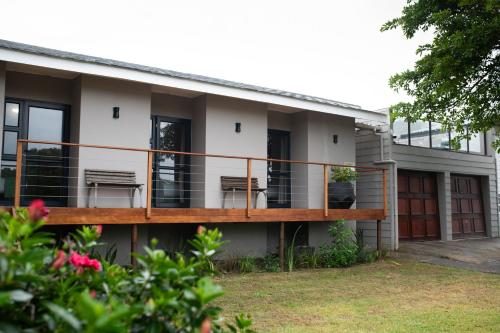 A szálláshely kívülről, Holladay in Groot Brak Rivier