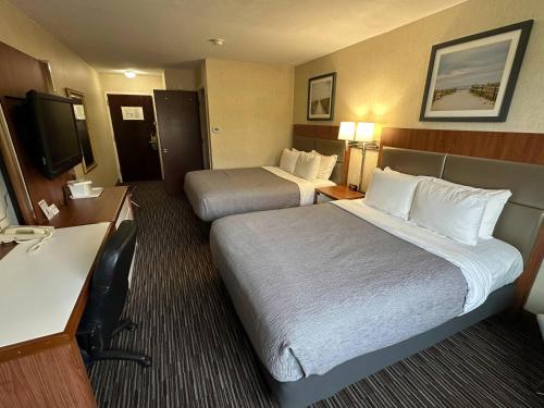 Quality Inn near Toms River Corporate Park in Manchester Township, USA