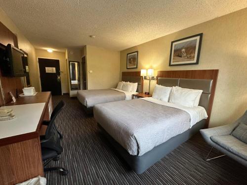 Quality Inn near Toms River Corporate Park in Manchester Township, USA