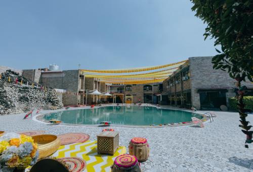 Swimming pool, Tivoli Heritage Palace, Rewari in Majra Gurdas
