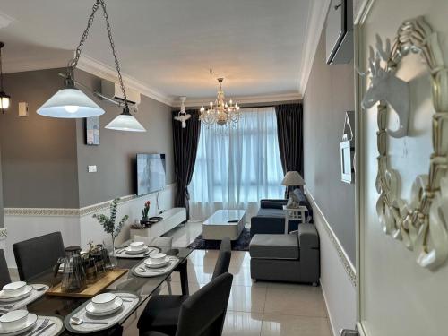 Golden Sand Couple Suites | 1B1B near Lido Beach