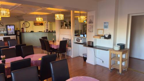 อาหารและเครื่องดื่ม, Hotell Linden in เอิสเตอชุนด์