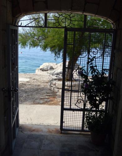 Apartment Lju on the Beach Apartment Lju on the Beach