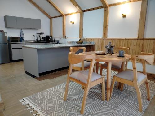 Idan Barn Suites & Café (Idan Barn Suites & Cafe) in Naro Moru
