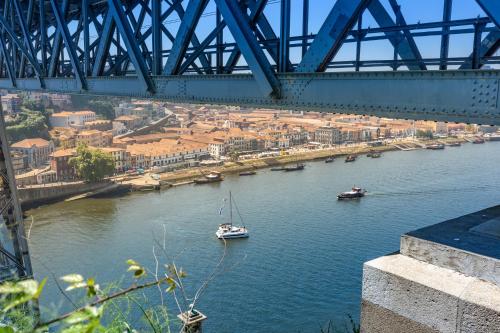 Porto Haven - Under the Luís I Bridge, Porto