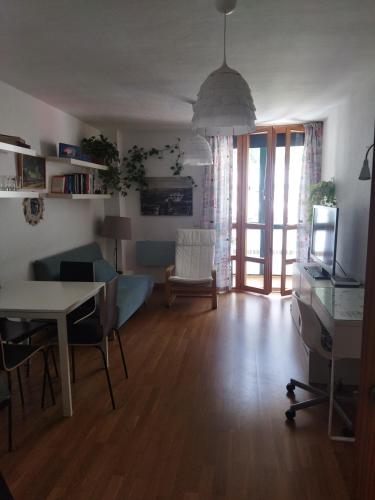 El Mirador de la Estación (El Mirador de la Estacion) in Aisa