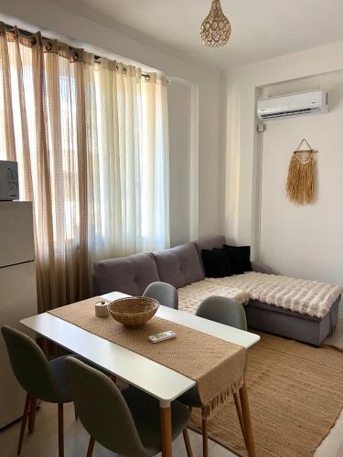 Flora Home