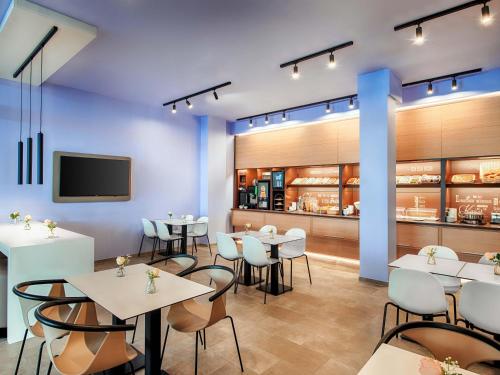 酒吧/高級酒吧, B&B Hotel Kiel-Holstenbrücke (B&B Hotel Kiel-Holstenbrucke) in 米特