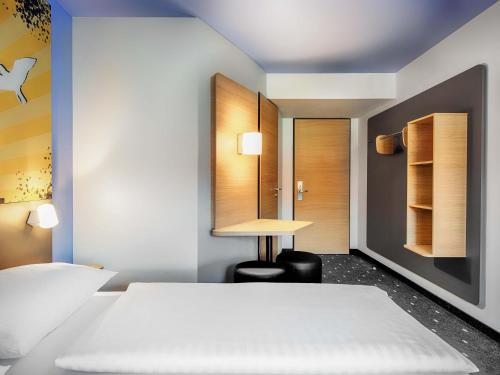 B&B Hotel Kiel-Holstenbrücke - image 6