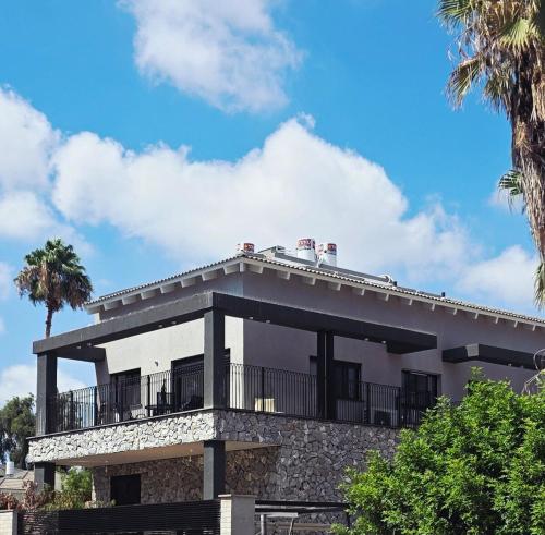 שלווה כפרית צמודה לתל-אביב in 南特拉維夫