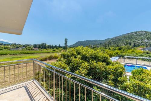 Villa Zorka in Staševica