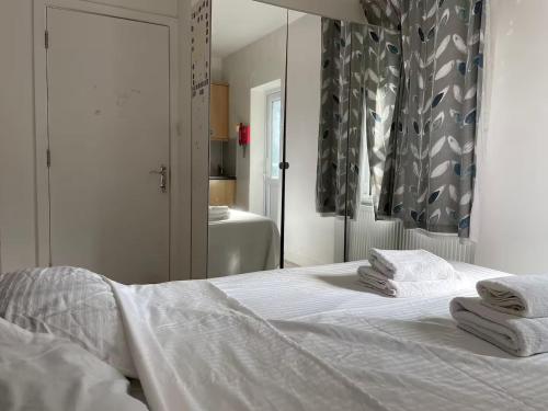 Cosy Studio room with your own Garden in a House, Londyn (zdjęcie 5)