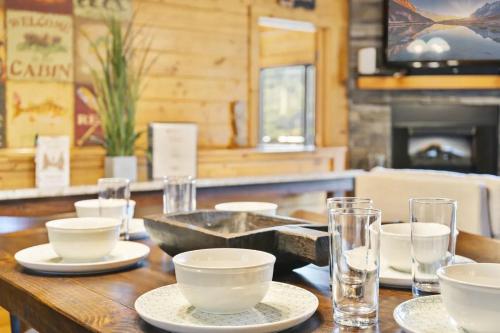 Hillbilly Hideaway cabin in Wears Valley (TN)