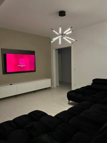 AccentBlack, Gura Humorului