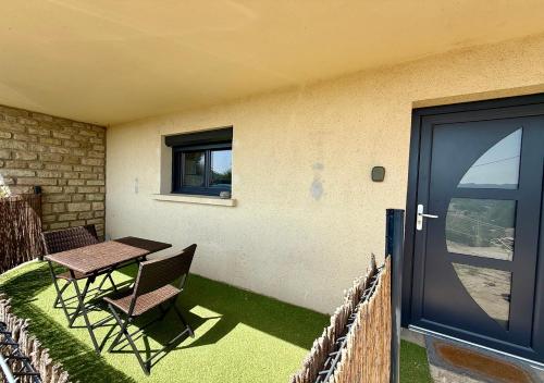 Dārzs, Studio cosy tout équipé (Studio cosy tout equipe) in Laudun-l'Ardoise