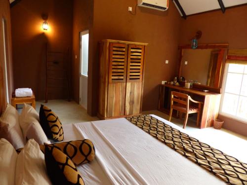 Coco Village Hotel Chilaw in Chilaw