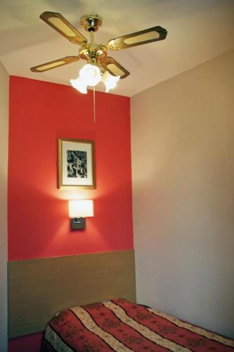 The Grapevine Hotel - image 3