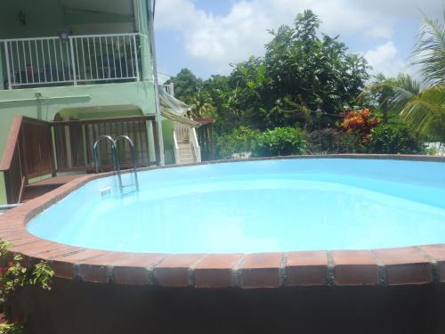 Zwembad, Vacances Antilles in La Trinite