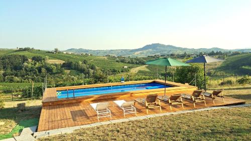 Peldbaseins, Residenza Rosmarino CASA GUARNONE in Mornico Losana