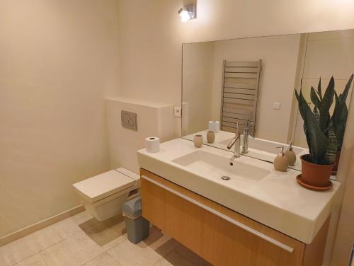 Bathroom, Quiet Private Garden Suite with Pool in Maure