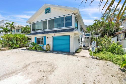 Mermaid Tale home in Bradenton Beach, USA