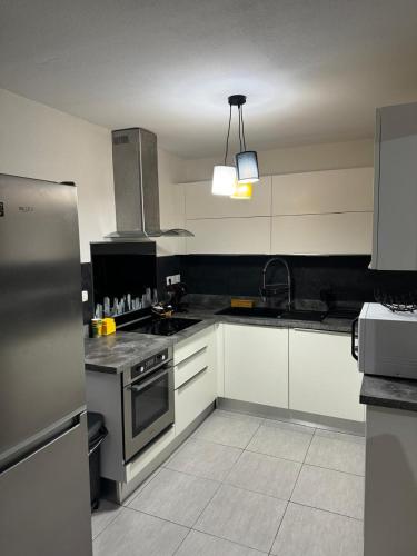 L'ile aux couleurs in Les Abymes