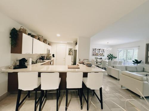 Discover Buenaventura, #1 apartment in Puntarena in El Chirú