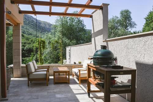 สภาพแวดล้อมโดยรอบ, Villa Teja in ซิโตมิสลิซี